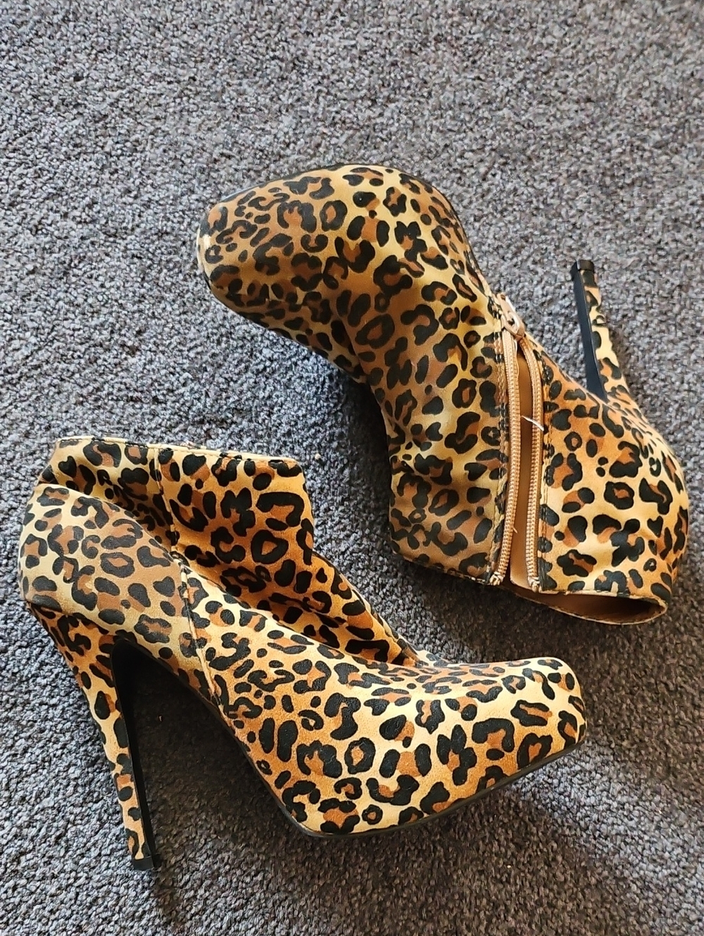 Leopard Print Ankle Booties - Women's Tan/Black